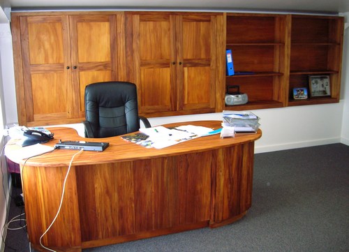 flaxbourne furniture desk in rimu